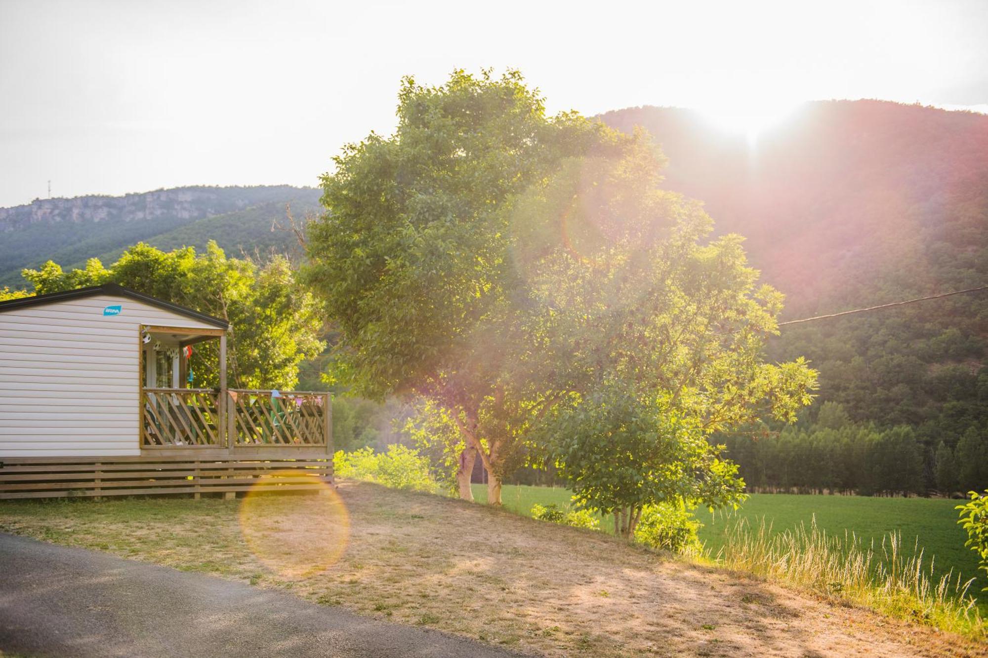 Camping Rcn Val De Cantobre Ngoại thất bức ảnh